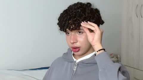 Snapshot of cuddly_twinkie chatting on March 7, 2025, 6:00 pm Cuddly online show from March 7, 2025, 6:00 pm