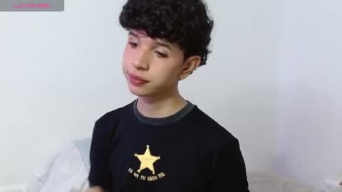 Snapshot of cuddly_twinkie chatting on September 15, 2025, 9:31 am Cuddly online show from September 15, 2025, 9:31 am