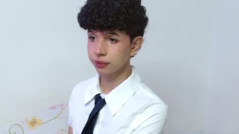 Snapshot of cuddly_twinkie chatting on September 20, 2025, 10:05 am Cuddly online show from September 20, 2025, 10:05 am