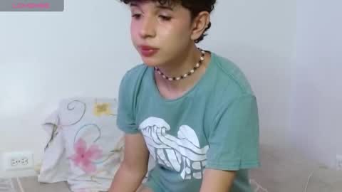 Snapshot of cuddly_twinkie chatting on September 29, 2025, 10:25 pm Cuddly online show from September 29, 2025, 10:25 pm