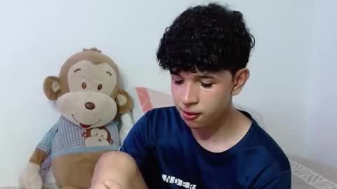 Snapshot of cuddly_twinkie chatting on October 6, 2025, 9:34 pm Cuddly online show from October 6, 2025, 9:34 pm