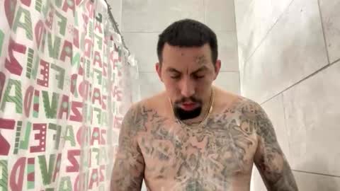 Snapshot of cuete2100 chatting on December 2, 2025, 11:11 pm cuete2100 online show from December 2, 2025, 11:11 pm