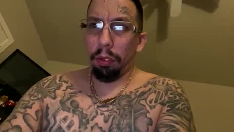 Snapshot of cuete2100 chatting on December 16, 2025, 4:06 am cuete2100 online show from December 16, 2025, 4:06 am