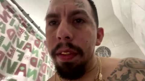 Snapshot of cuete2100 chatting on December 19, 2025, 3:24 am cuete2100 online show from December 19, 2025, 3:24 am