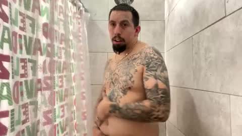 Snapshot of cuete2100 chatting on February 10, 2026, 10:25 pm cuete2100 online show from February 10, 2026, 10:25 pm