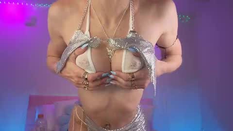 Snapshot of cult_barbie93 chatting on February 22, 2025, 2:50 am Cult Barbie online show from February 22, 2025, 2:50 am
