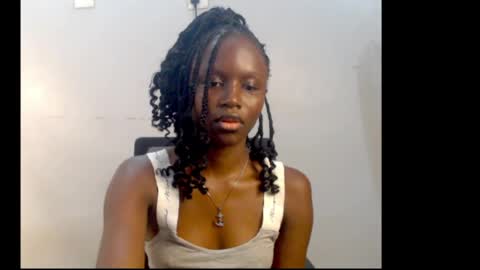 sophie online show from May 16, 2026, 6:43 am
