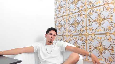 JOHN online show from October 29, 2025, 3:09 am