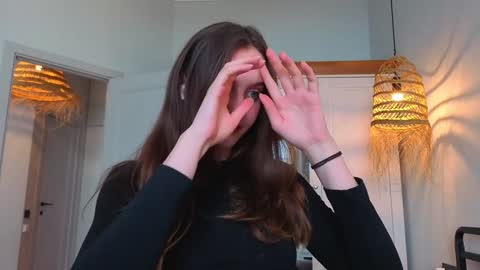 fansly -  lilyband online show from December 18, 2025, 7:47 am