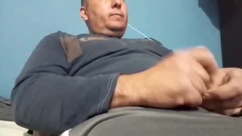 cumbian_chero online show from February 24, 2025, 2:08 am