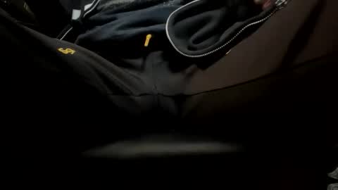 Snapshot of cumbustincock chatting on November 16, 2025, 7:03 am cumbustincock online show from November 16, 2025, 7:03 am