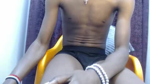 Snapshot of cumdaddzy_ebony chatting on March 17, 2026, 3:04 pm zdaddy online show from March 17, 2026, 3:04 pm