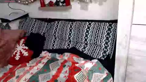 cumguzzlingskank online show from January 11, 2026, 9:53 pm