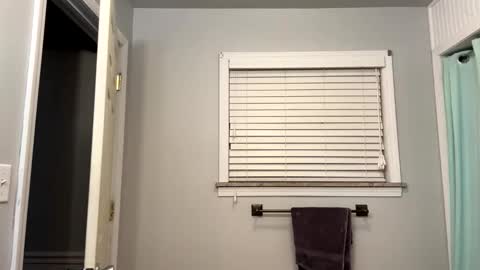 ConCon online show from April 10, 2026, 4:39 am