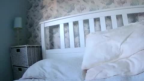 cumovermexxxxx online show from November 17, 2025, 2:45 pm