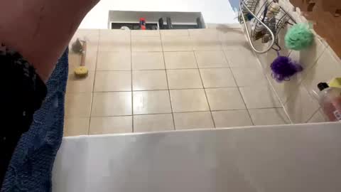 Snapshot of cumsinmealot chatting on March 2, 2025, 12:01 pm Aprilia online show from March 2, 2025, 12:01 pm