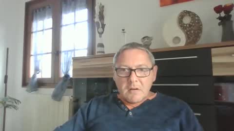 cuni6969 online show from October 21, 2025, 3:35 pm