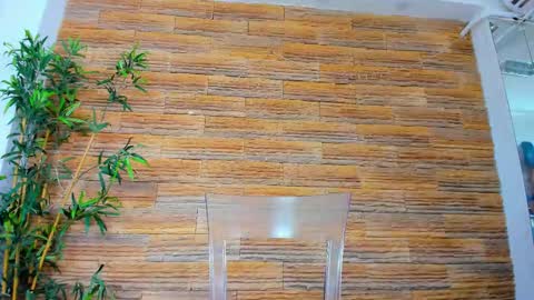 Snapshot of cupcake_izzy chatting on January 15, 2026, 5:45 am cupcake_izzy online show from January 15, 2026, 5:45 am