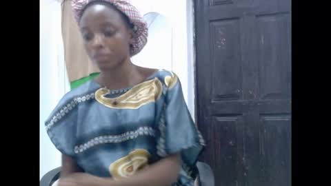 cupidxdoll online show from February 15, 2026, 9:55 pm