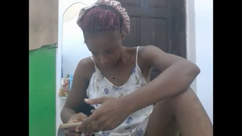 cupidxdoll online show from February 18, 2026, 12:01 pm