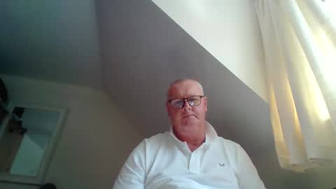 curiousax77 online show from April 21, 2026, 12:44 pm