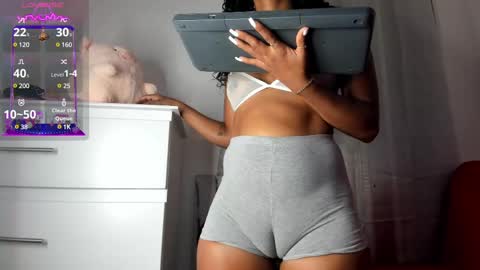 Curly  -  OF- CURLY SWEETT online show from February 24, 2025, 2:15 pm