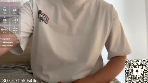 Snapshot of curlyboyy_ chatting on May 16, 2026, 8:22 am Mike pvt is open online show from May 16, 2026, 8:22 am