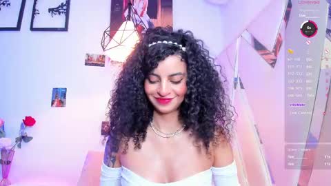 Snapshot of curlyrose_ chatting on March 11, 2025, 9:15 pm Rose online show from March 11, 2025, 9:15 pm