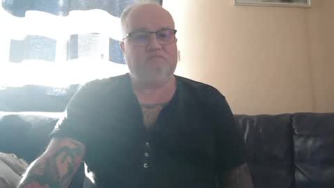 curtus14 online show from December 2, 2024, 8:19 am