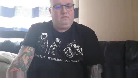 curtus14 online show from February 23, 2025, 8:39 am