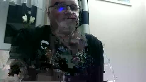 curtus14 online show from September 9, 2025, 8:41 pm