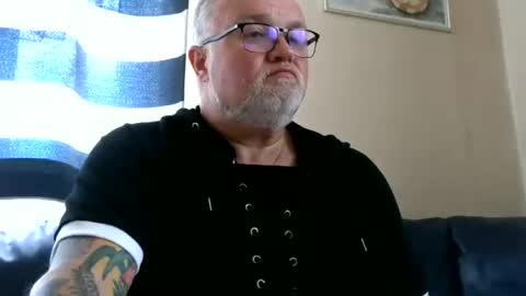 curtus14 online show from June 13, 2026, 8:12 am