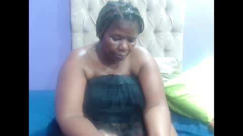 curveychubbyzoe online show from December 15, 2025, 9:24 am