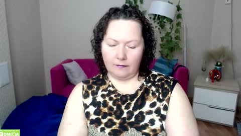 curvy_girlz online show from January 14, 2026, 10:03 pm