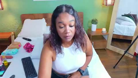 Danna online show from October 20, 2025, 7:58 pm