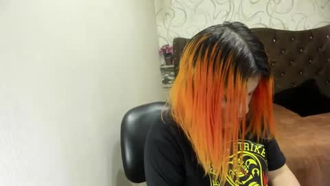 Julieth online show from December 10, 2024, 2:38 am