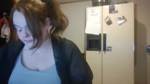 dahlia -kim online show from October 22, 2025, 2:12 am