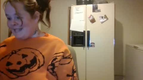 dahlia -kim online show from November 14, 2025, 3:16 am