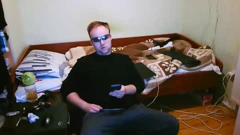 cute69696969 online show from December 1, 2025, 7:08 pm