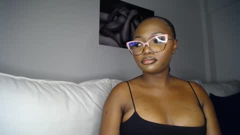 Snapshot of cute_ass18 chatting on February 18, 2025, 4:05 pm Liya online show from February 18, 2025, 4:05 pm