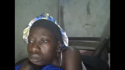 cute_doria online show from November 22, 2025, 3:27 am