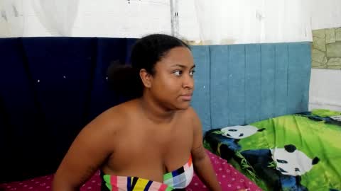 Snapshot of cute_ebony_18_ chatting on September 25, 2025, 2:37 am cute_ebony_18_ online show from September 25, 2025, 2:37 am