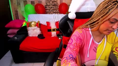 Snapshot of cute_elii chatting on December 24, 2024, 3:05 am    Independent Model online show from December 24, 2024, 3:05 am