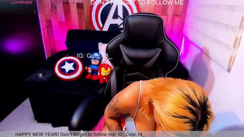 Snapshot of cute_elii chatting on February 2, 2025, 2:06 am    Independent Model online show from February 2, 2025, 2:06 am
