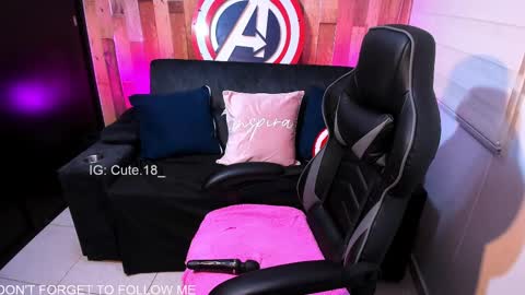 Snapshot of cute_elii chatting on March 4, 2025, 2:17 am    Independent Model online show from March 4, 2025, 2:17 am