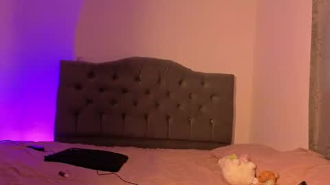 Emma online show from April 8, 2026, 11:10 am