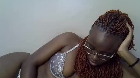 daddysdoll online show from March 17, 2026, 6:33 pm