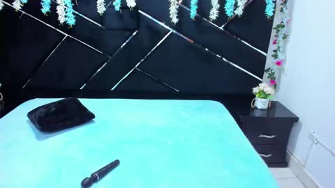 Snapshot of cute_isaa chatting on November 5, 2025, 8:31 pm Isabella online show from November 5, 2025, 8:31 pm