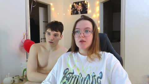 Snapshot of cute_junk chatting on February 20, 2025, 12:41 am Kite and Jack online show from February 20, 2025, 12:41 am