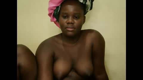 Snapshot of cute_latifah chatting on February 22, 2026, 10:30 pm cute_latifah online show from February 22, 2026, 10:30 pm